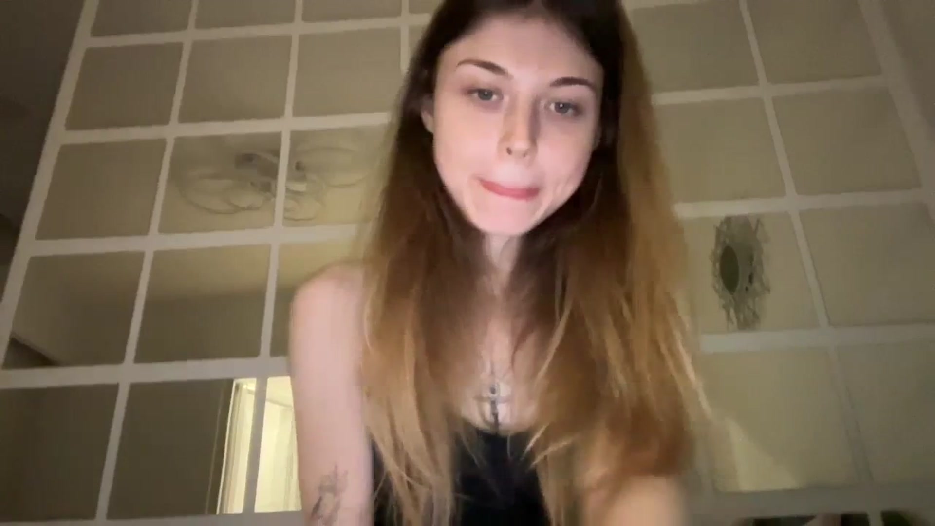Gallery image thumbnail from Coconut_dream's myfreecams stream on, 08/24/2023, 08:00 image 11 of 20