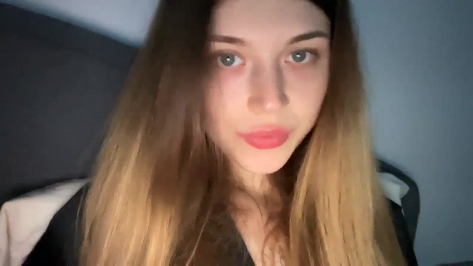 Gallery image thumbnail from Coconut_dream's myfreecams stream on, 08/24/2023, 18:49 image 9 of 20