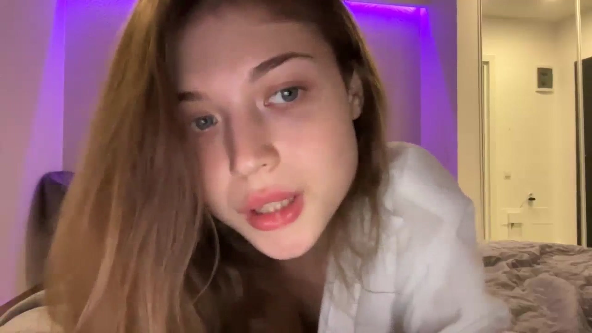 Gallery image thumbnail from Coconut_dream's myfreecams stream on, 08/25/2023, 15:37 image 17 of 20
