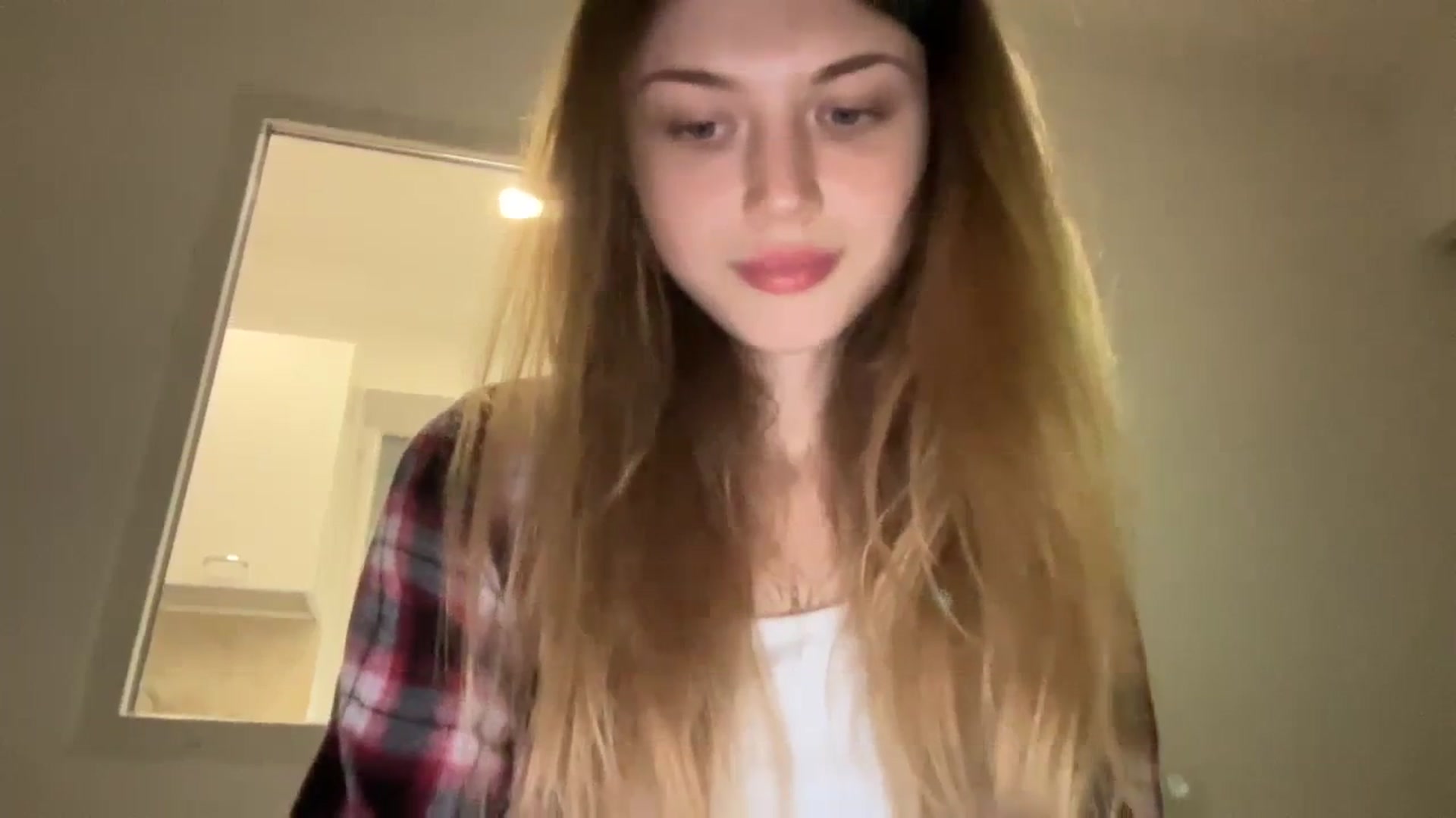 Gallery image thumbnail from Coconut_dream's myfreecams stream on, 08/26/2023, 08:41 image 11 of 20