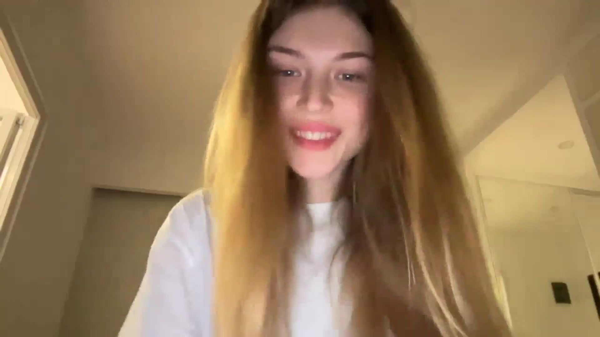 Gallery image thumbnail from Coconut_dream's myfreecams stream on, 08/30/2023, 07:09 image 20 of 20