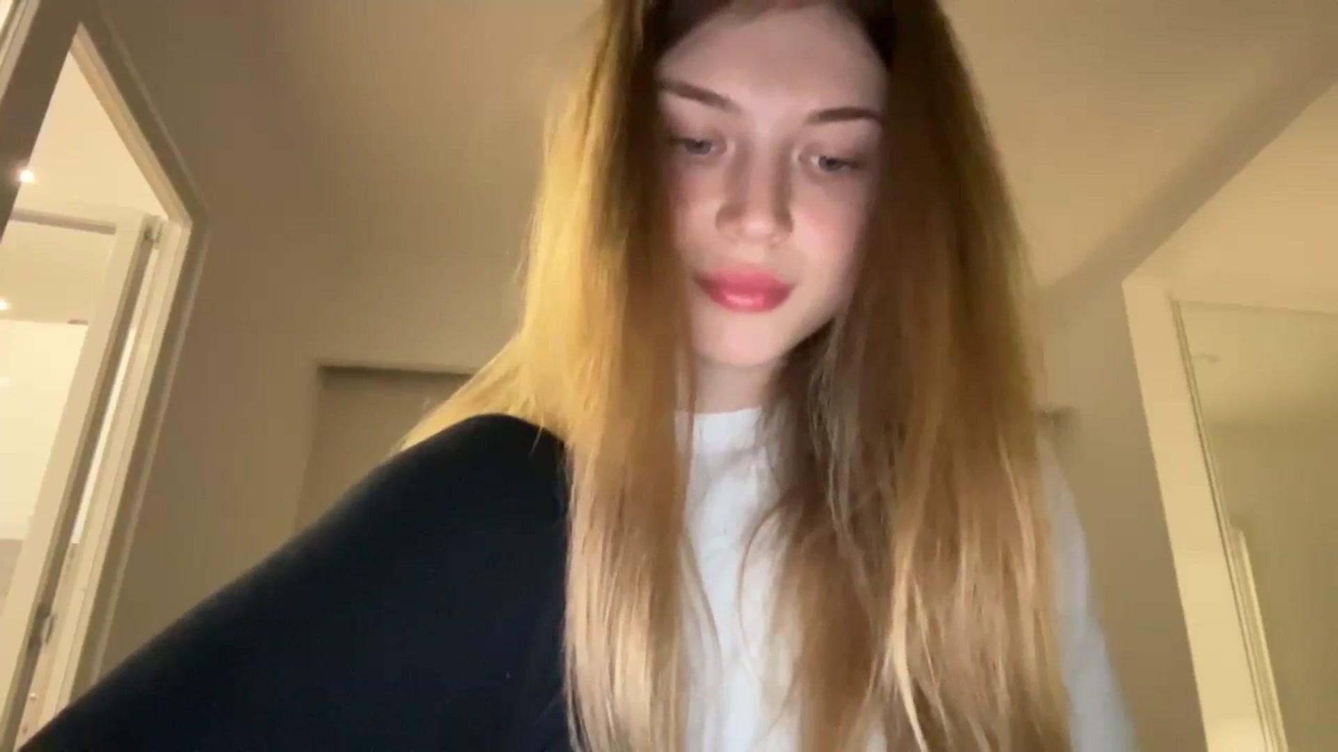 Gallery image thumbnail from Coconut_dream's myfreecams stream on, 08/30/2023, 07:09 image 6 of 20