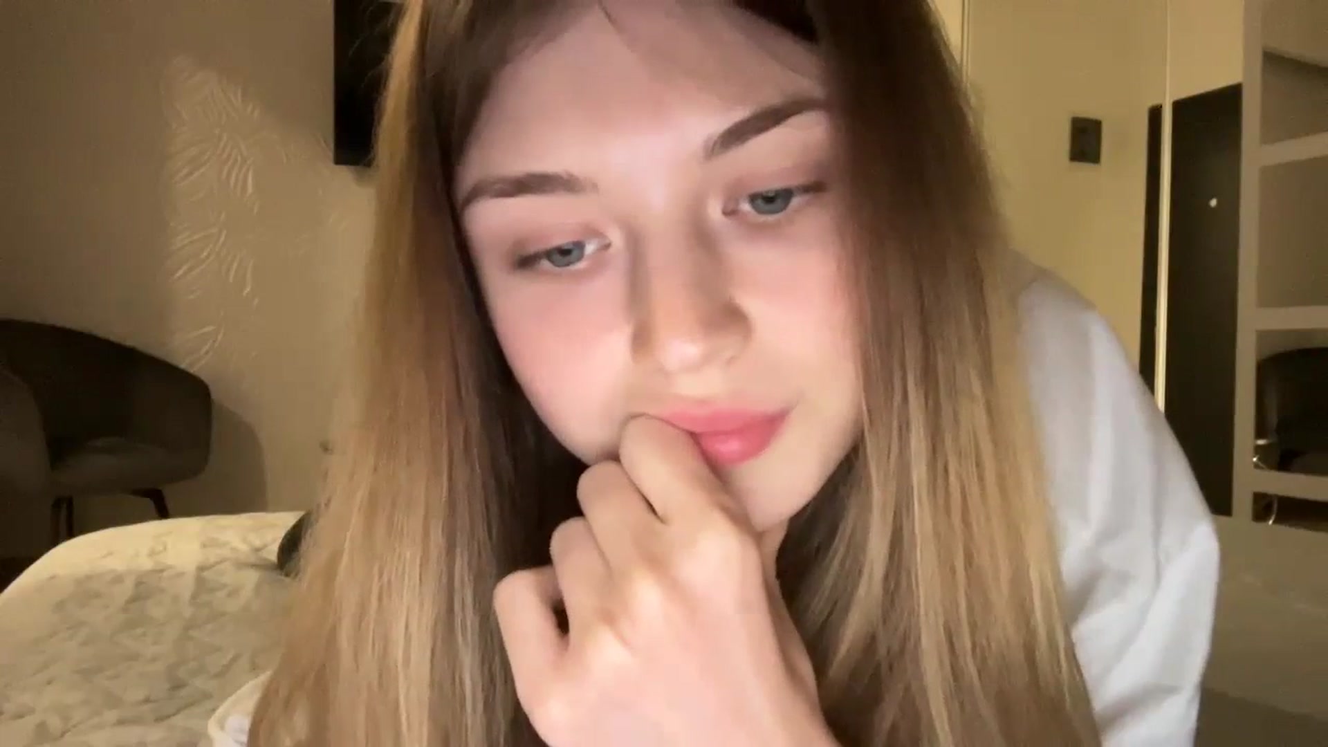 Gallery image thumbnail from Coconut_dream's myfreecams stream on, 08/30/2023, 09:13 image 15 of 20