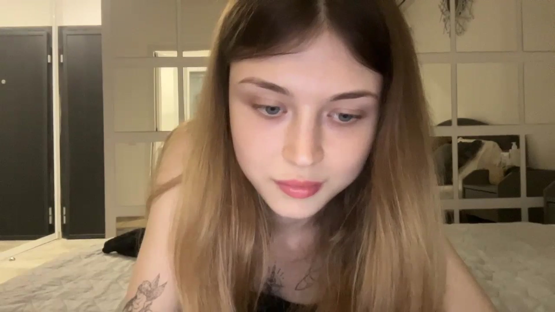 Gallery image thumbnail from Coconut_dream's myfreecams stream on, 09/01/2023, 17:35 image 12 of 20