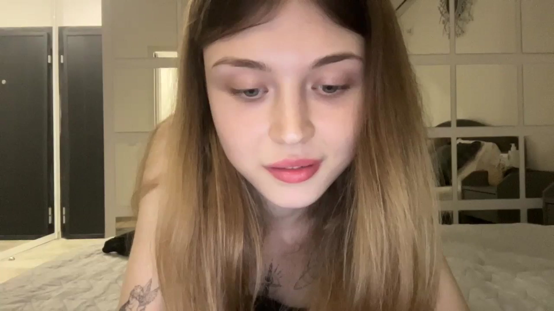 Gallery image thumbnail from Coconut_dream's myfreecams stream on, 09/01/2023, 17:35 image 11 of 20