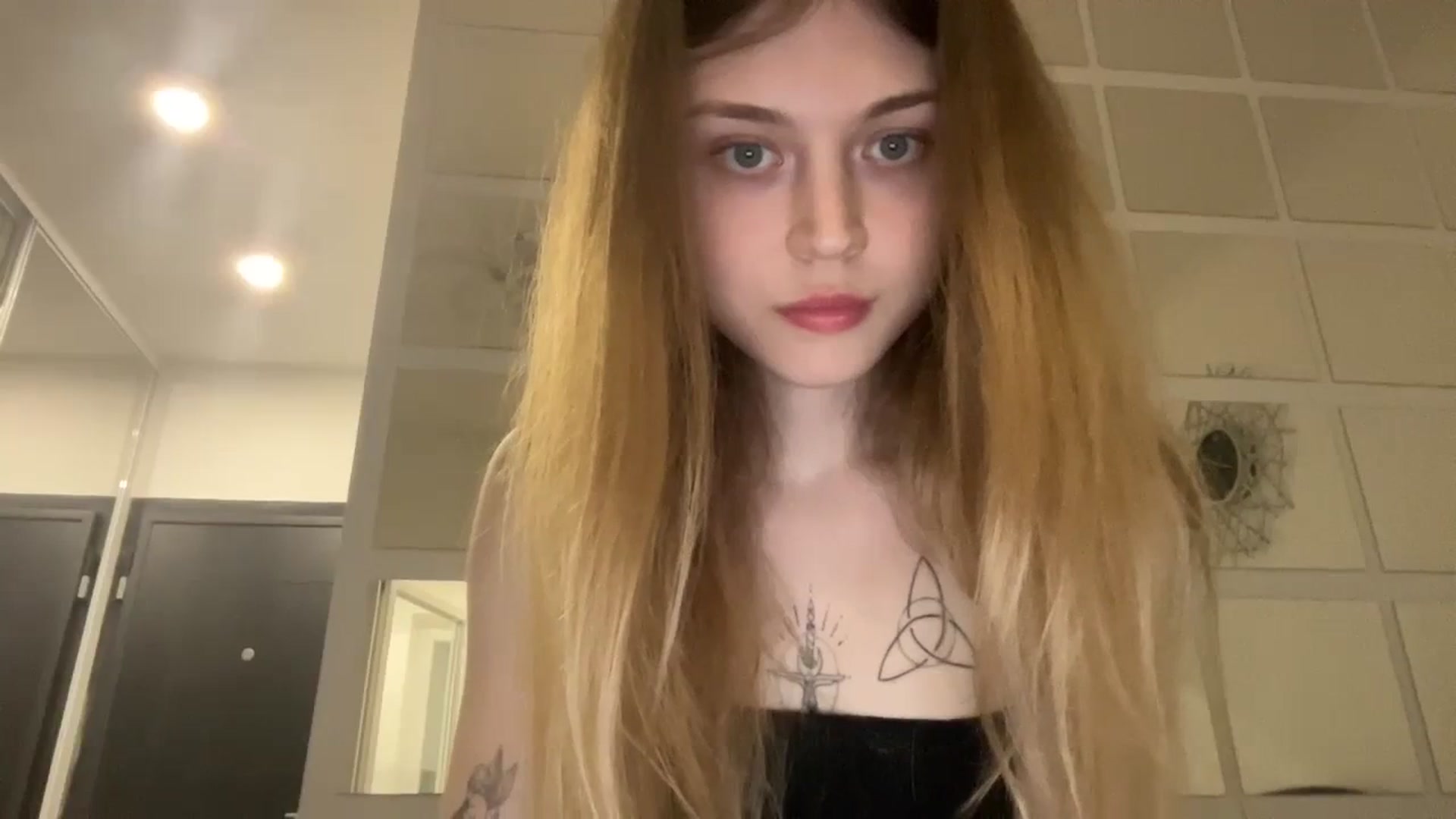 Gallery image thumbnail from Coconut_dream's myfreecams stream on, 09/01/2023, 18:20 image 17 of 20
