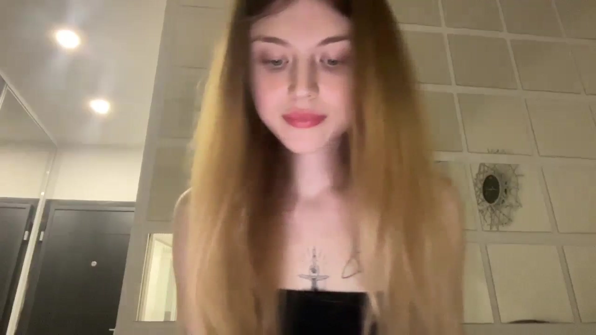 Gallery image thumbnail from Coconut_dream's myfreecams stream on, 09/01/2023, 18:20 image 19 of 20