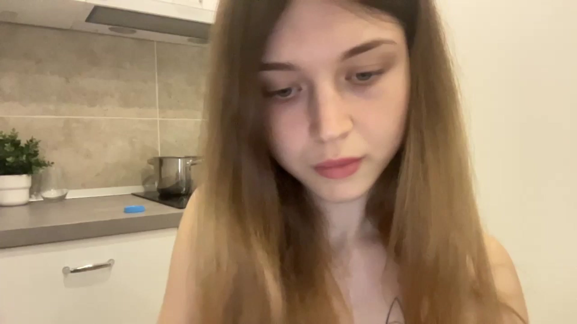 Gallery image thumbnail from Coconut_dream's myfreecams stream on, 09/02/2023, 08:17 image 13 of 20