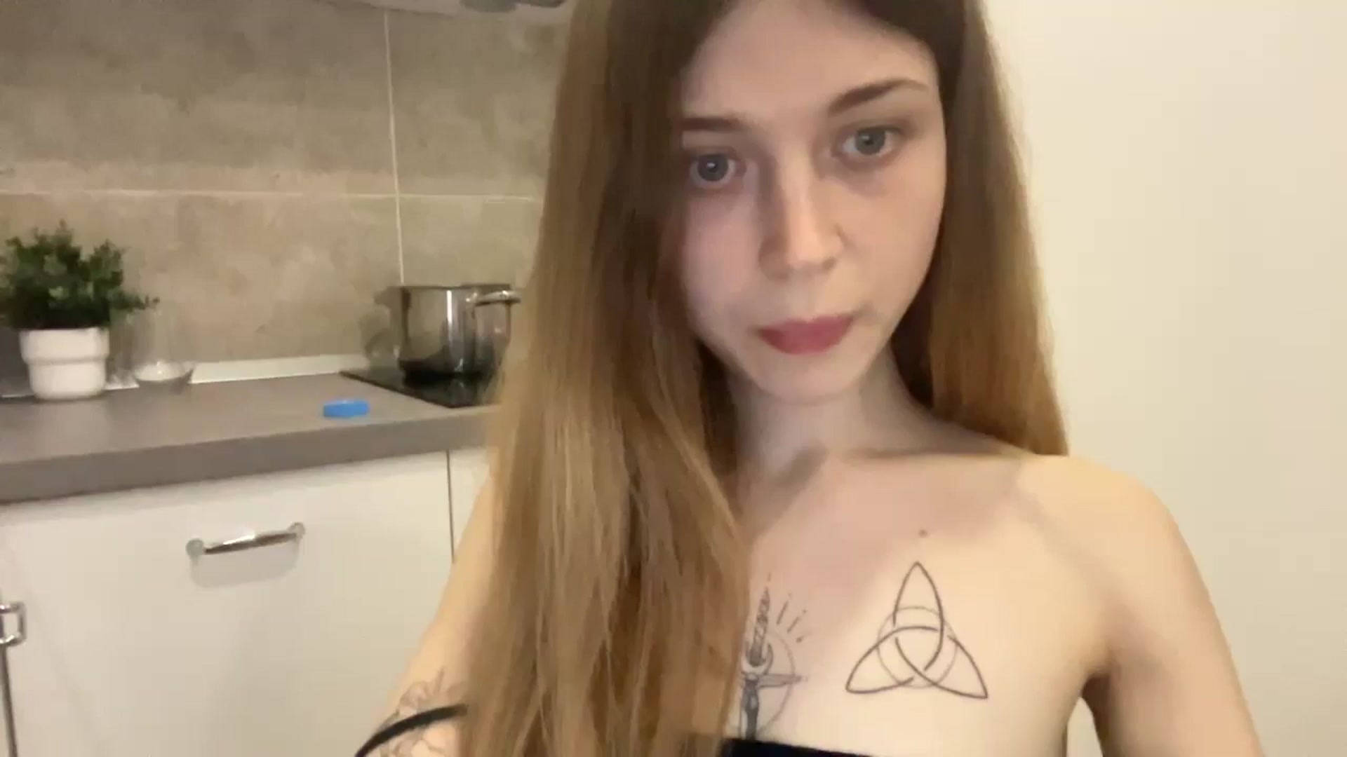 Gallery image thumbnail from Coconut_dream's myfreecams stream on, 09/02/2023, 08:48 image 8 of 20