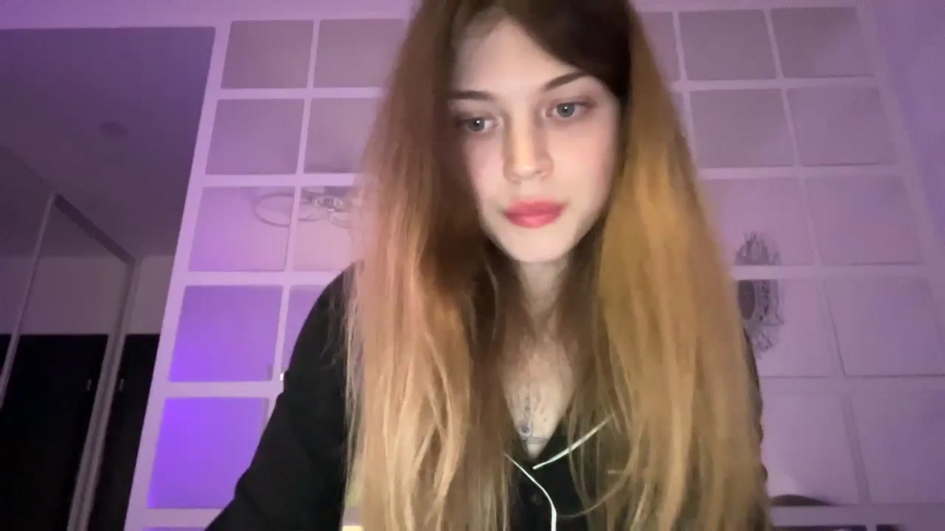 Gallery image thumbnail from Coconut_dream's myfreecams stream on, 09/04/2023, 21:33 image 20 of 20