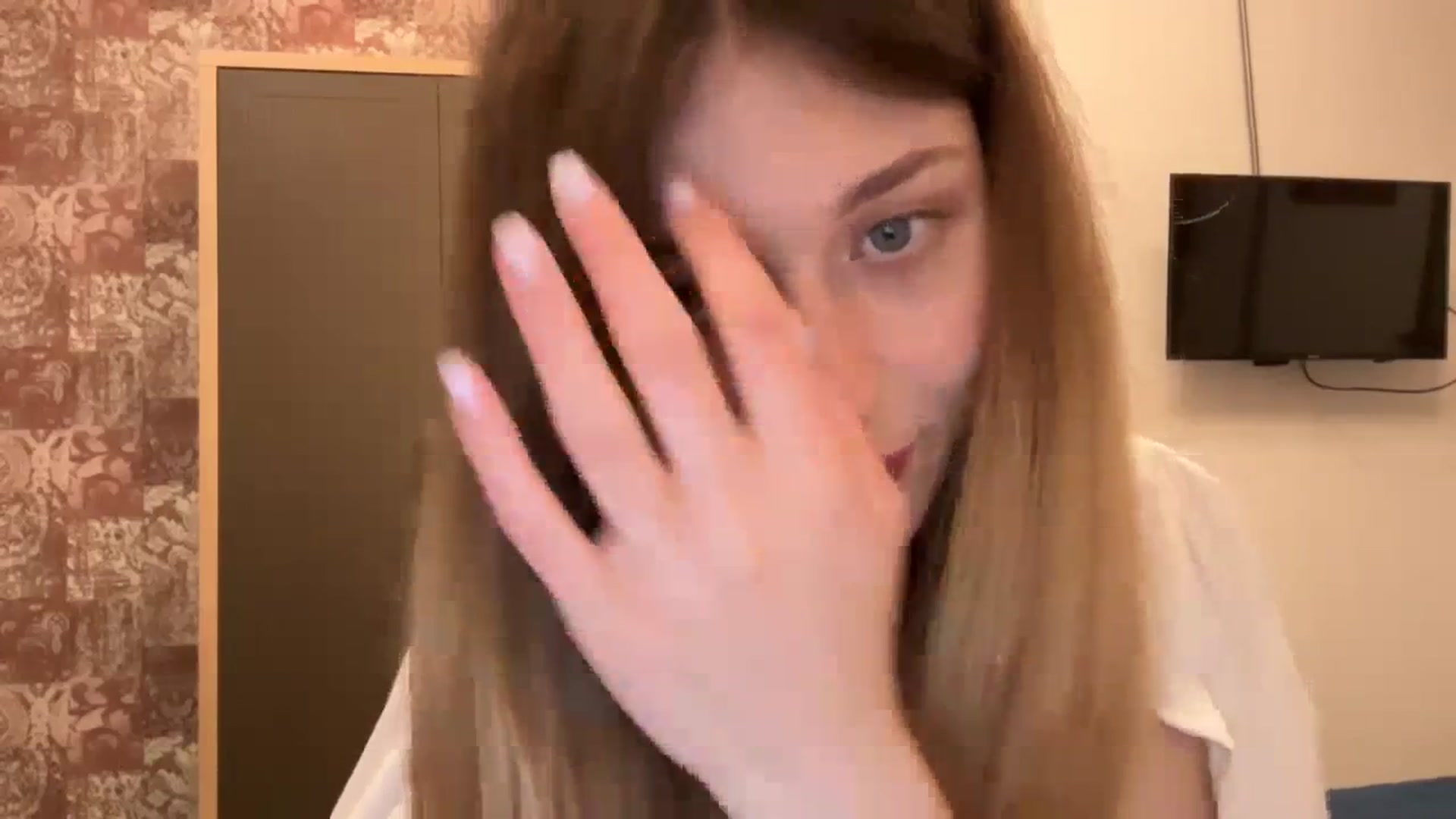 Gallery image thumbnail from Coconut_dream's myfreecams stream on, 09/07/2023, 17:52 image 16 of 20