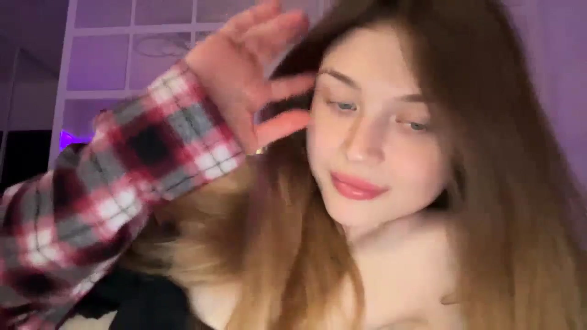 Gallery image thumbnail from Coconut_dream's myfreecams stream on, 09/12/2023, 05:30 image 18 of 20