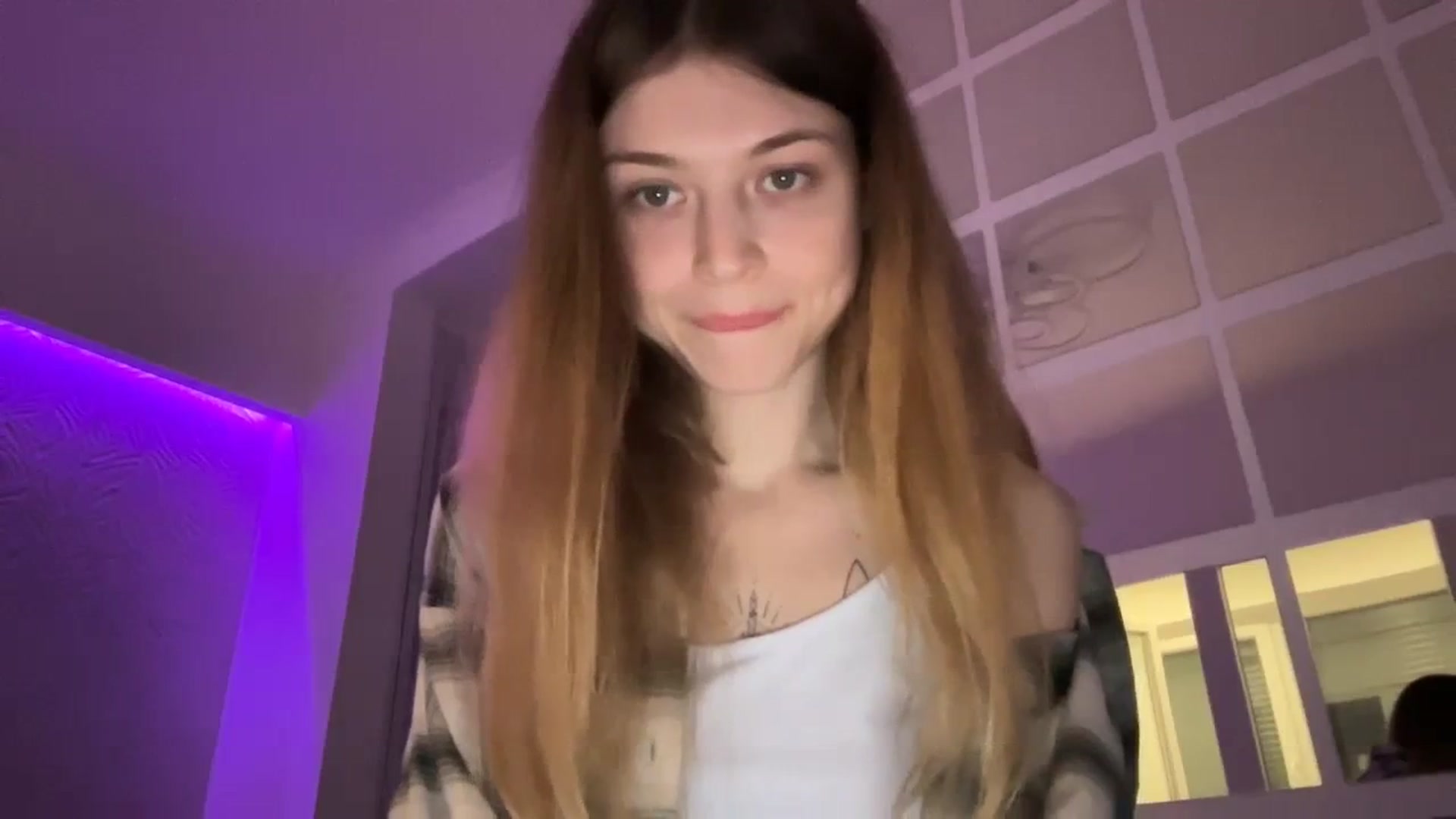 Gallery image thumbnail from Coconut_dream's myfreecams stream on, 09/14/2023, 07:48 image 2 of 20