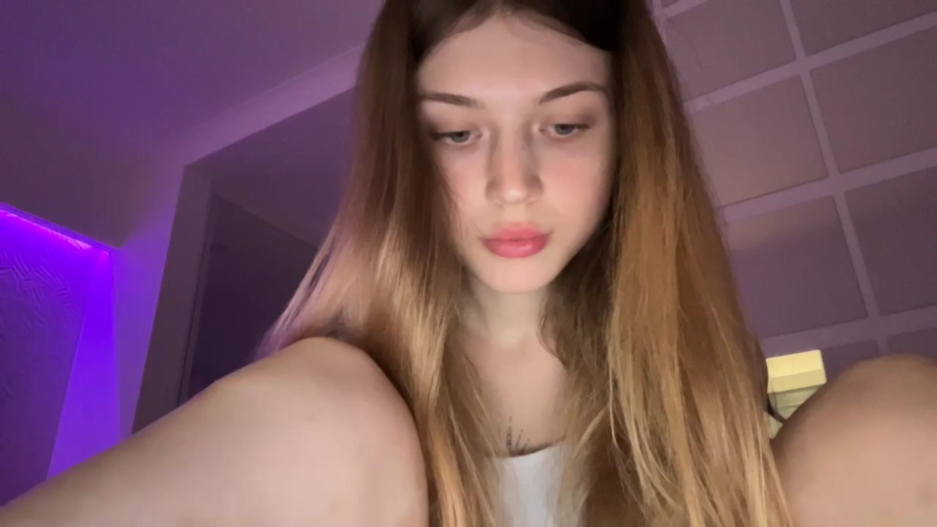 Gallery image thumbnail from Coconut_dream's myfreecams stream on, 09/14/2023, 07:48 image 18 of 20