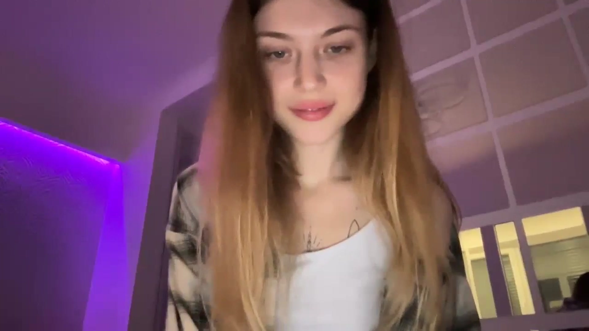 Gallery image thumbnail from Coconut_dream's myfreecams stream on, 09/14/2023, 07:48 image 6 of 20