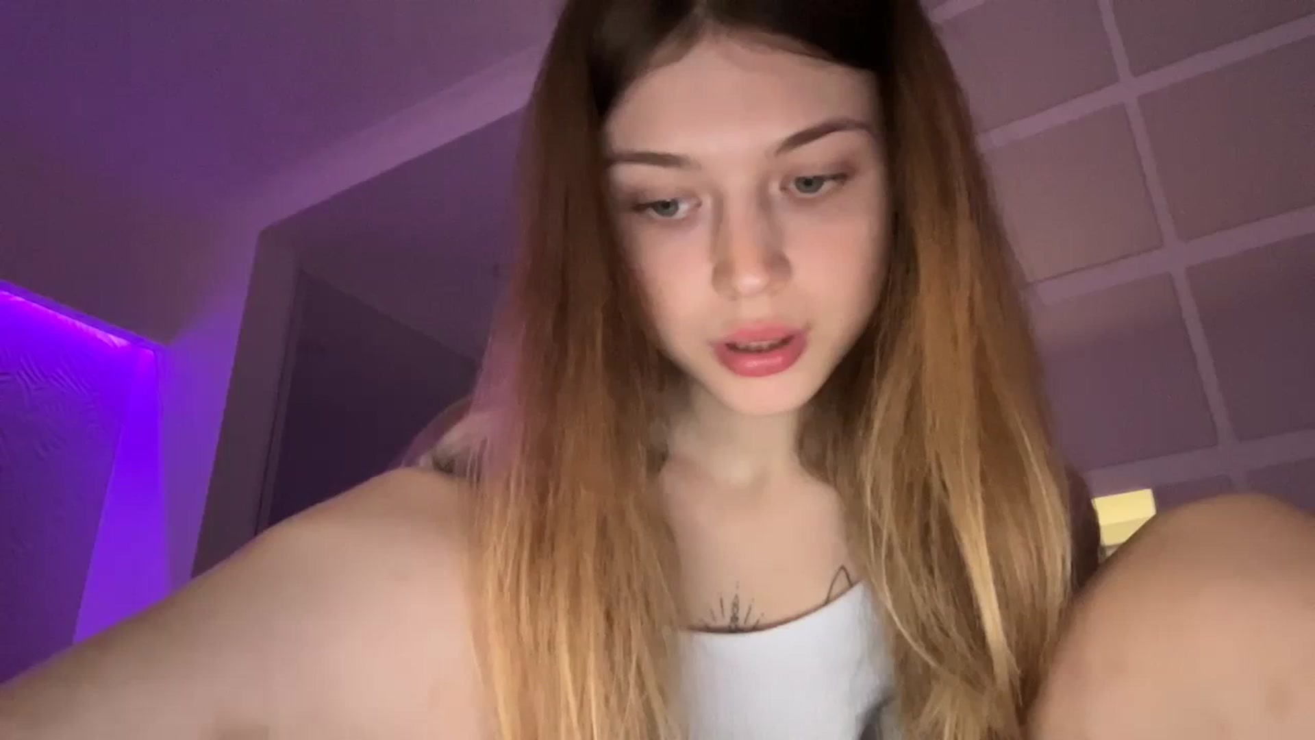 Gallery image thumbnail from Coconut_dream's myfreecams stream on, 09/14/2023, 07:48 image 17 of 20