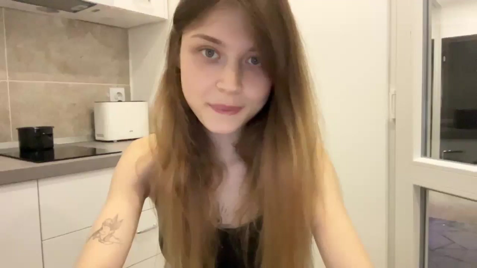 Gallery image thumbnail from Coconut_dream's myfreecams stream on, 09/17/2023, 10:02 image 16 of 20