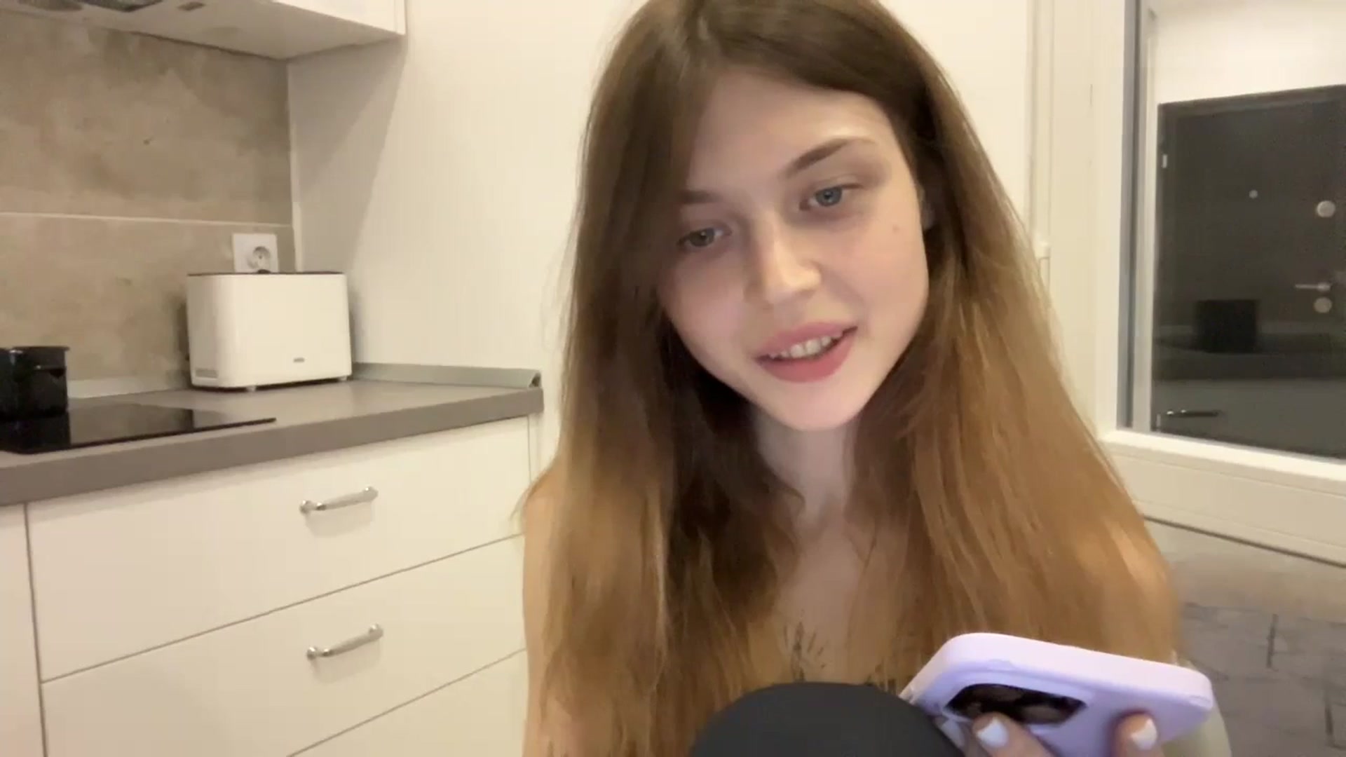 Gallery image thumbnail from Coconut_dream's myfreecams stream on, 09/17/2023, 10:02 image 9 of 20