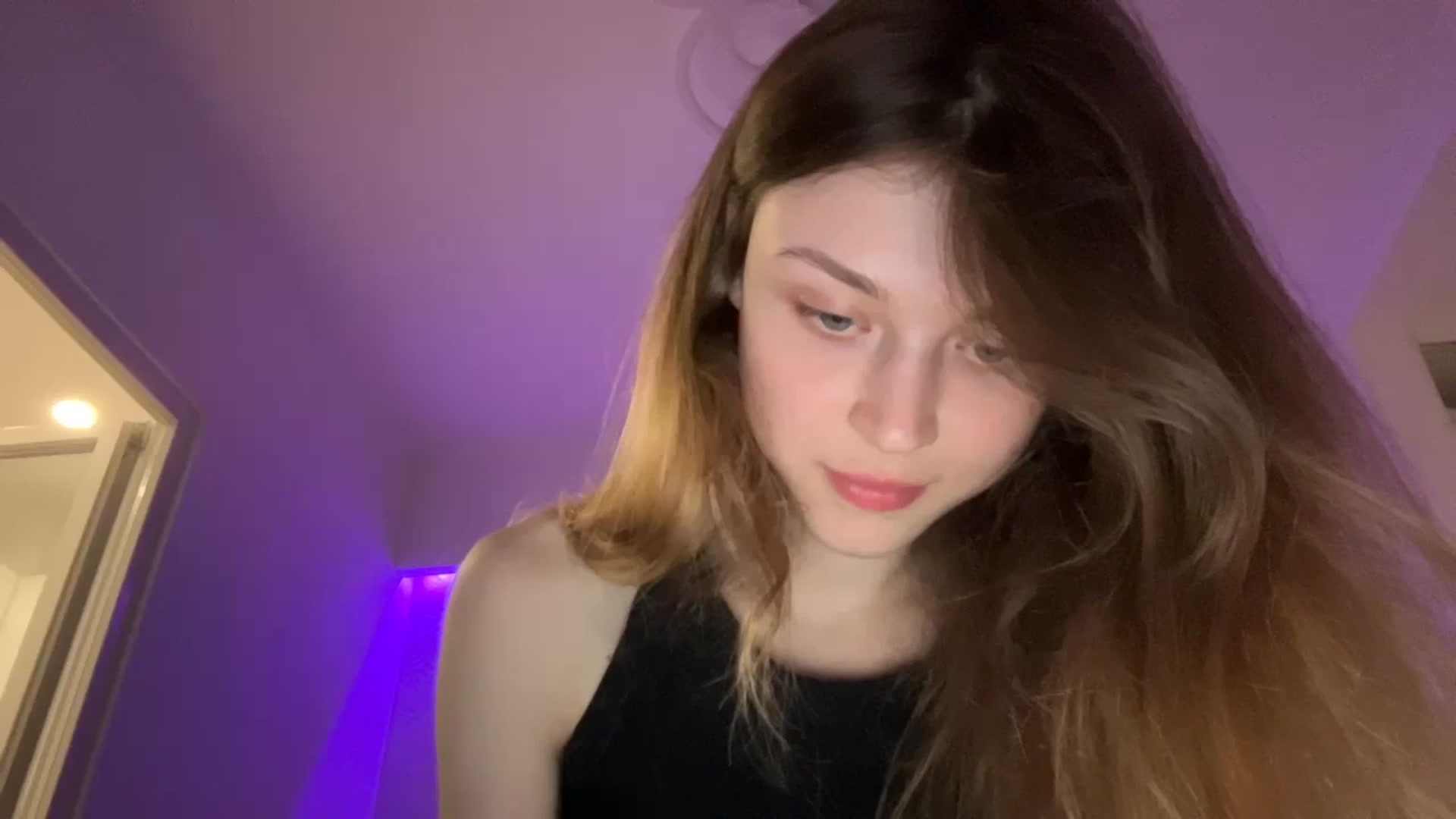Gallery image thumbnail from Coconut_dream's myfreecams stream on, 09/17/2023, 17:58 image 17 of 20