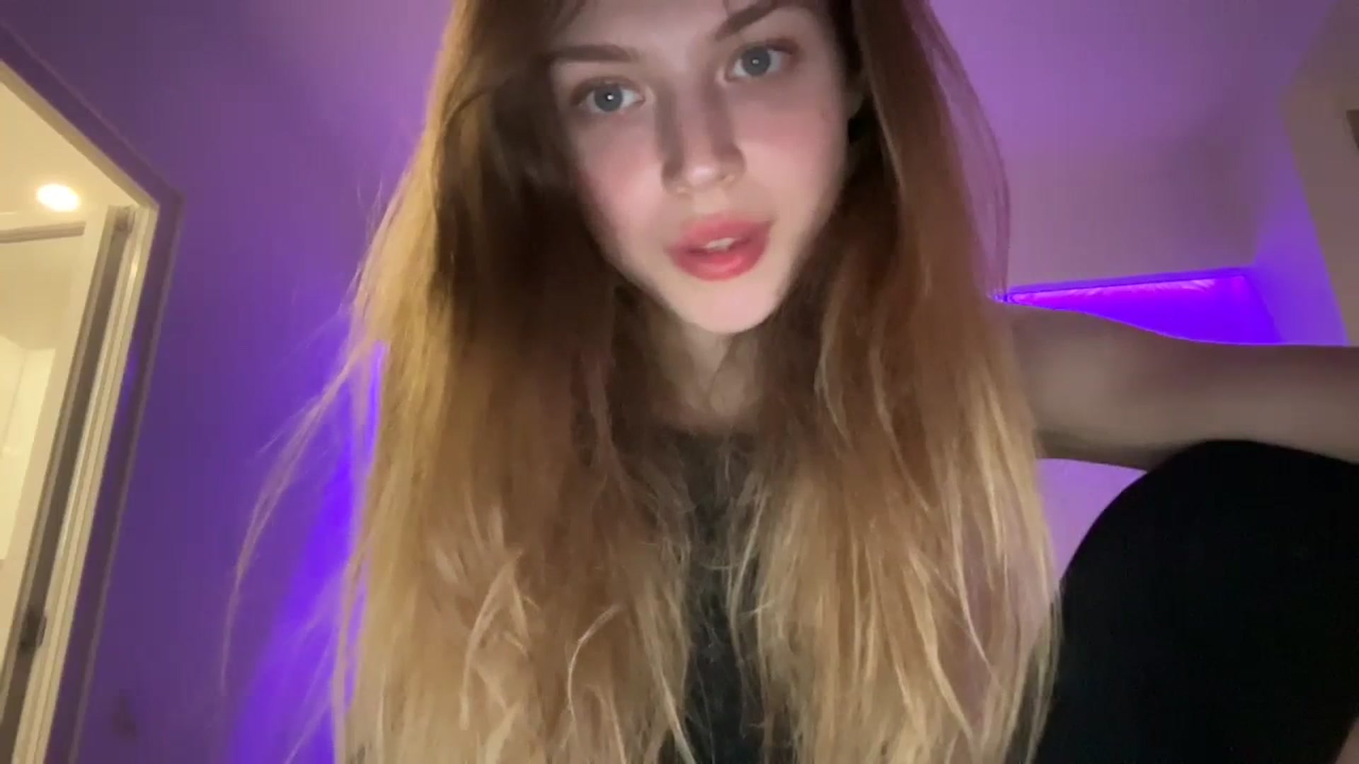 Gallery image thumbnail from Coconut_dream's myfreecams stream on, 09/17/2023, 17:58 image 12 of 20