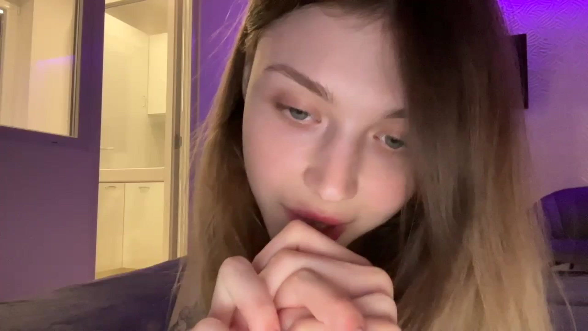 Gallery image thumbnail from Coconut_dream's myfreecams stream on, 09/17/2023, 17:58 image 8 of 20