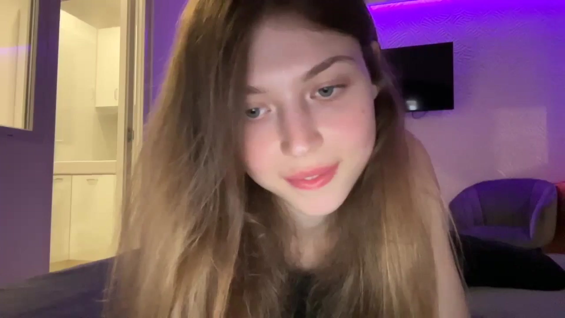 Gallery image thumbnail from Coconut_dream's myfreecams stream on, 09/17/2023, 17:58 image 2 of 20