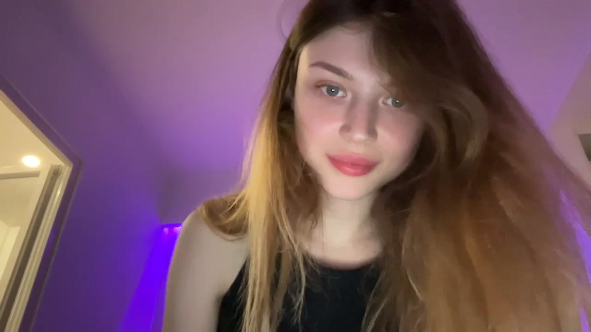 Gallery image thumbnail from Coconut_dream's myfreecams stream on, 09/17/2023, 17:58 image 18 of 20