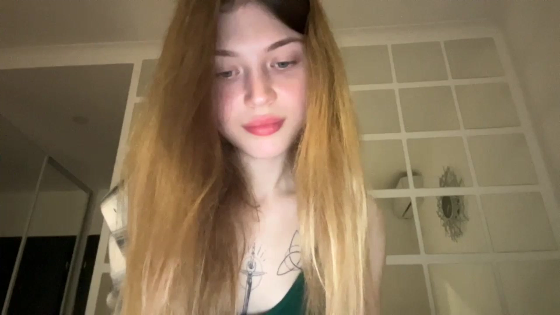 Gallery image thumbnail from Coconut_dream's myfreecams stream on, 09/19/2023, 06:45 image 8 of 20