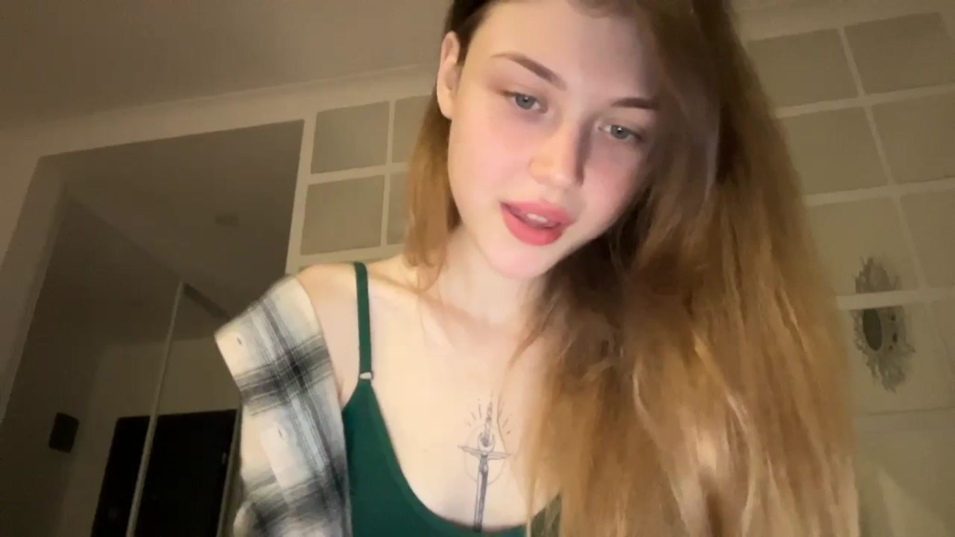 Gallery image thumbnail from Coconut_dream's myfreecams stream on, 09/19/2023, 06:45 image 13 of 20