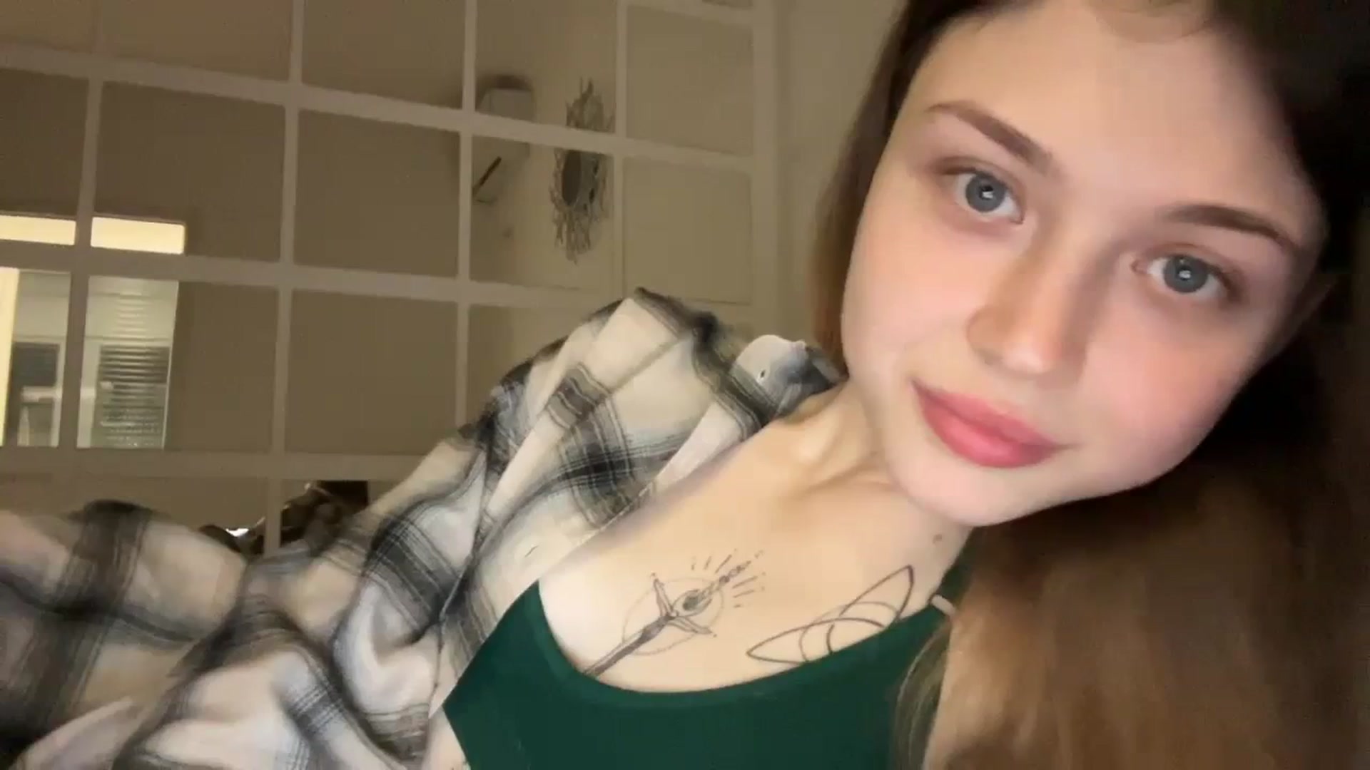 Gallery image thumbnail from Coconut_dream's myfreecams stream on, 09/19/2023, 06:46 image 20 of 20