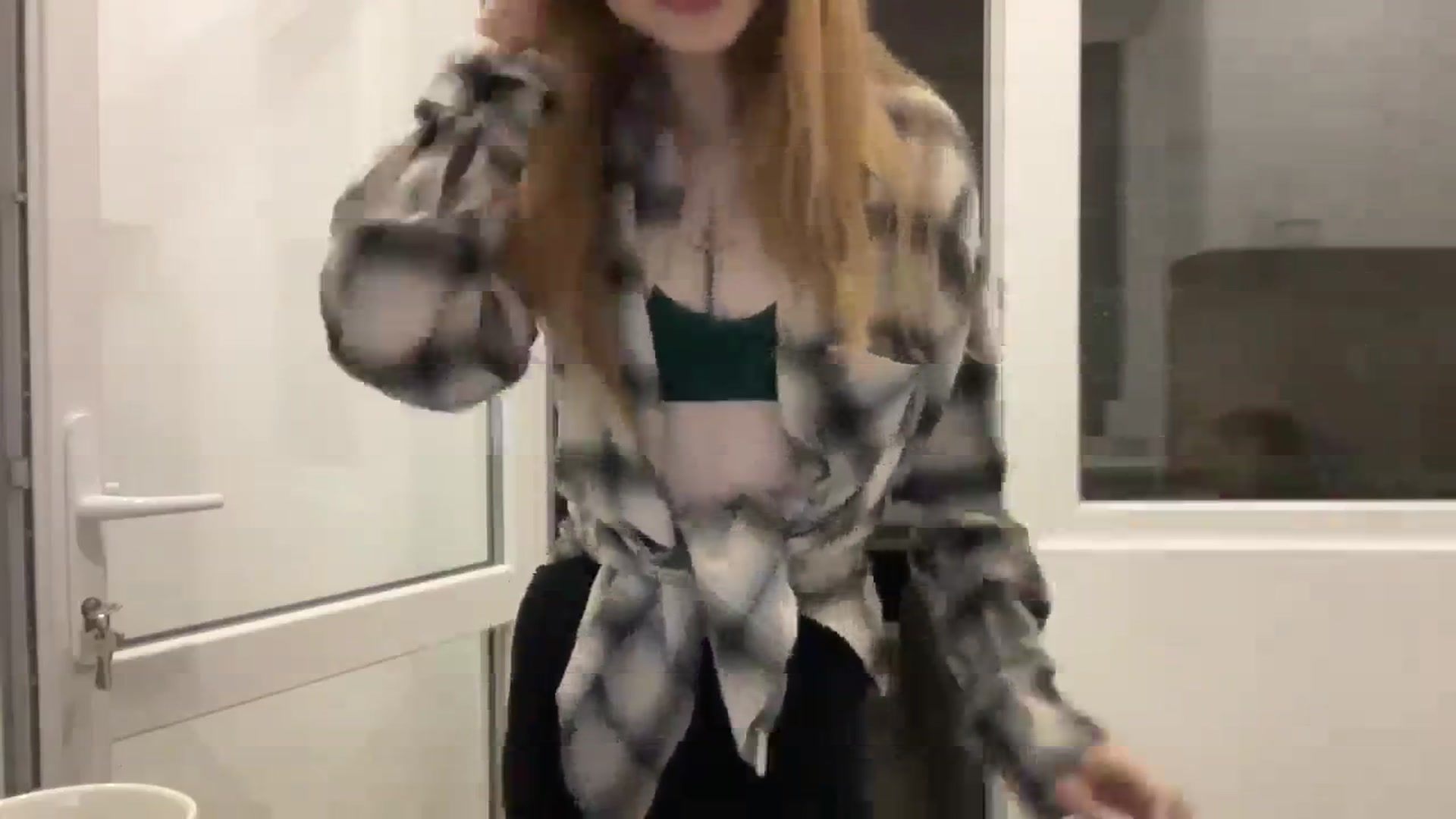 Gallery image thumbnail from Coconut_dream's myfreecams stream on, 09/19/2023, 09:02 image 15 of 20