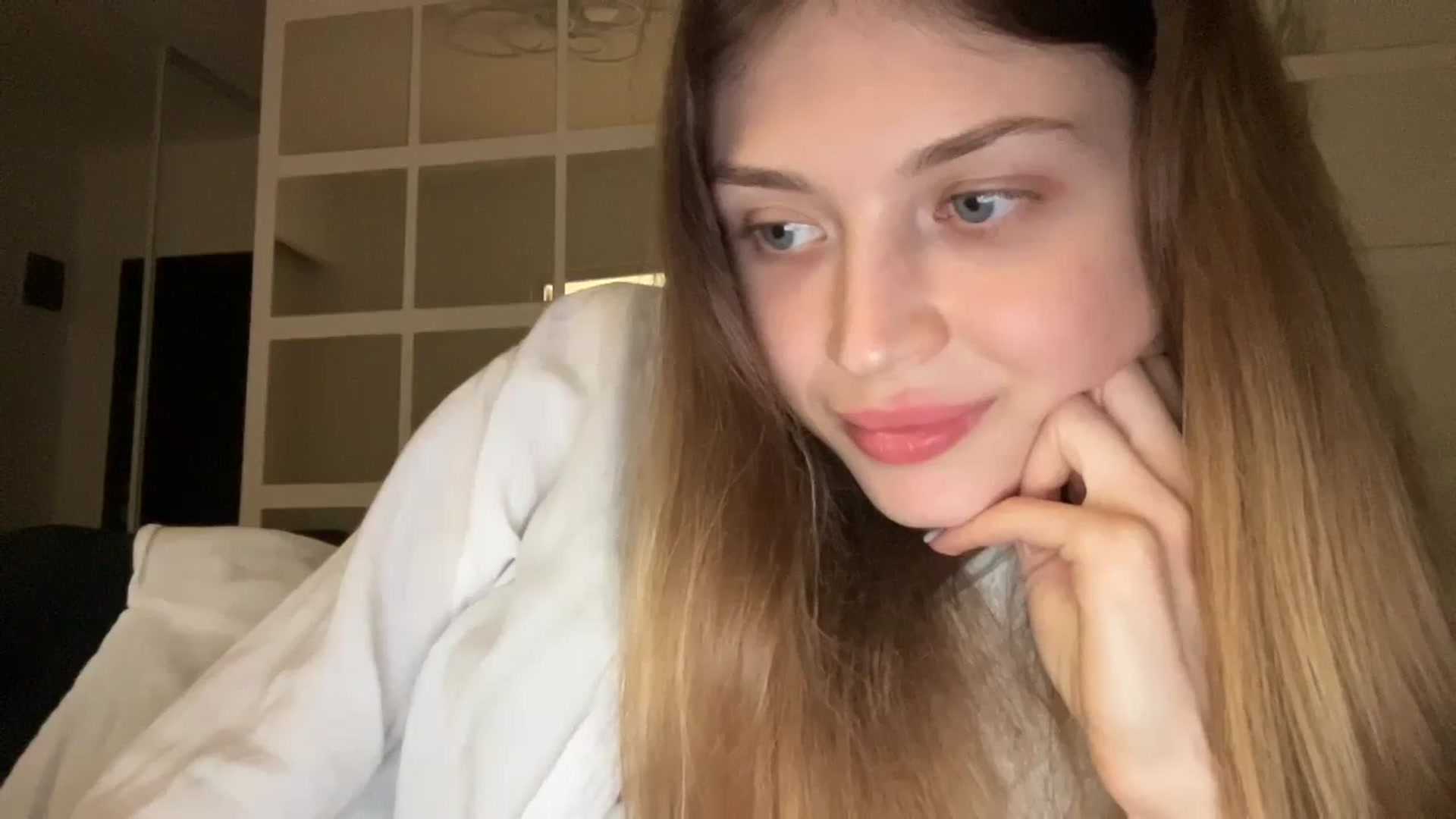 Gallery image thumbnail from Coconut_dream's myfreecams stream on, 09/22/2023, 19:43 image 14 of 20