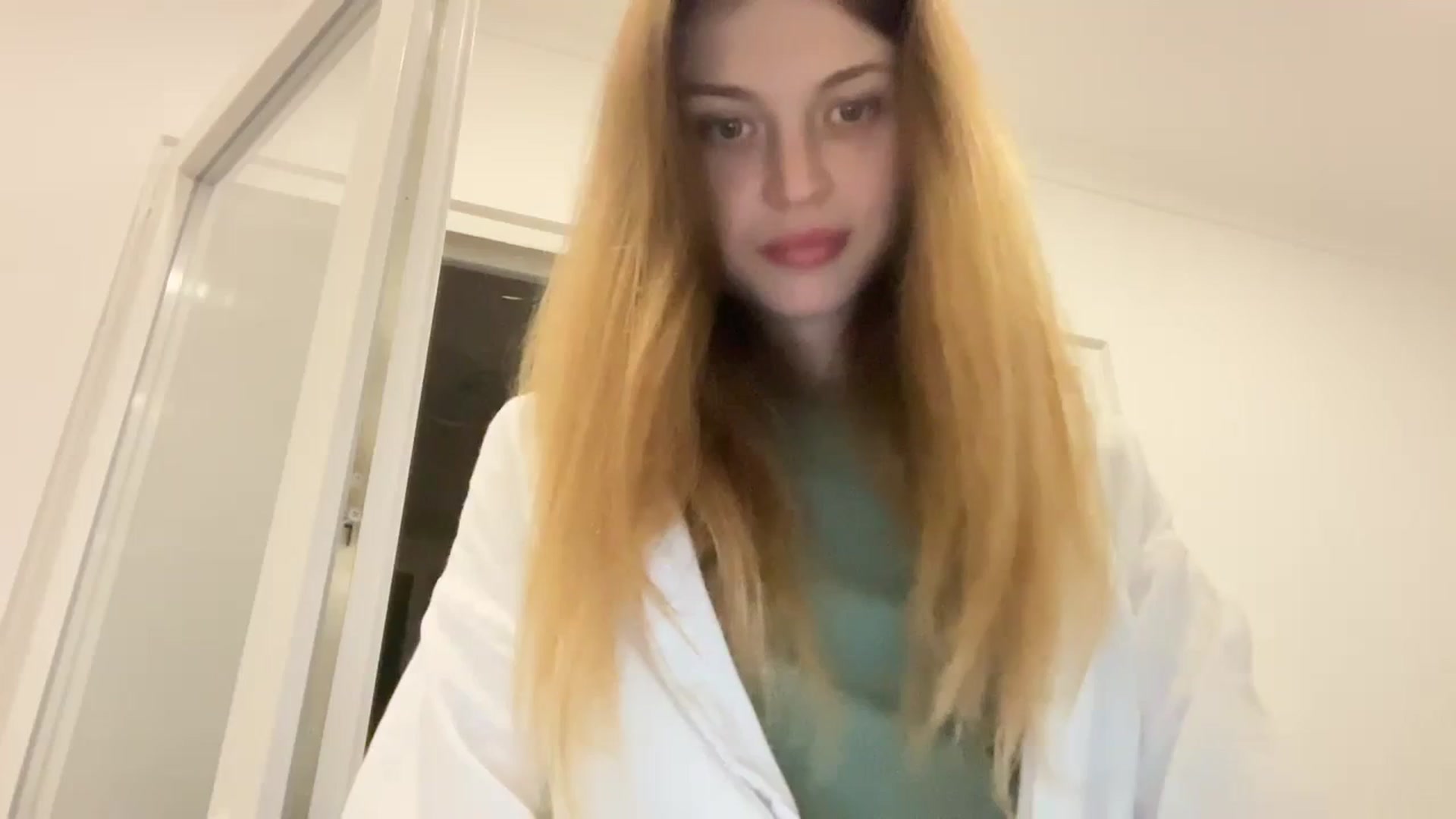 Gallery image thumbnail from Coconut_dream's myfreecams stream on, 09/22/2023, 19:43 image 1 of 20