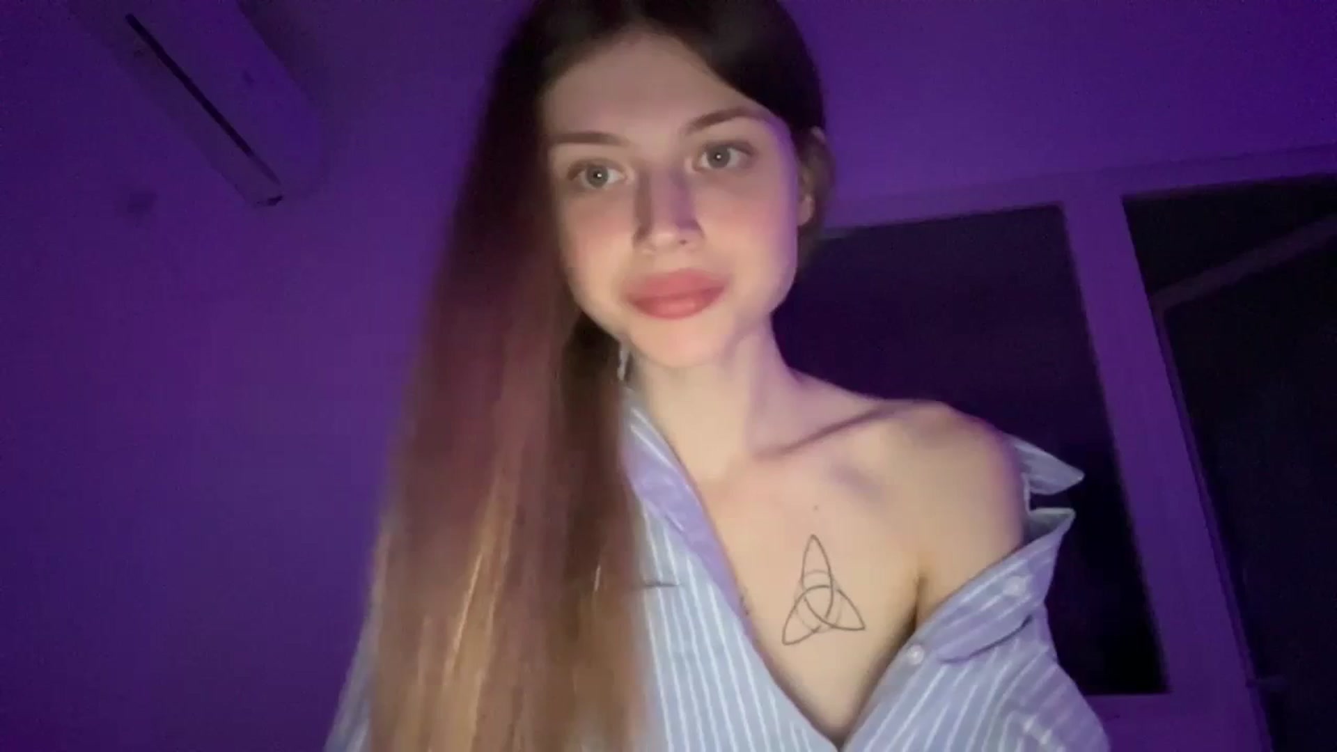 Gallery image thumbnail from Coconut_dream's myfreecams stream on, 09/23/2023, 21:12 image 1 of 20