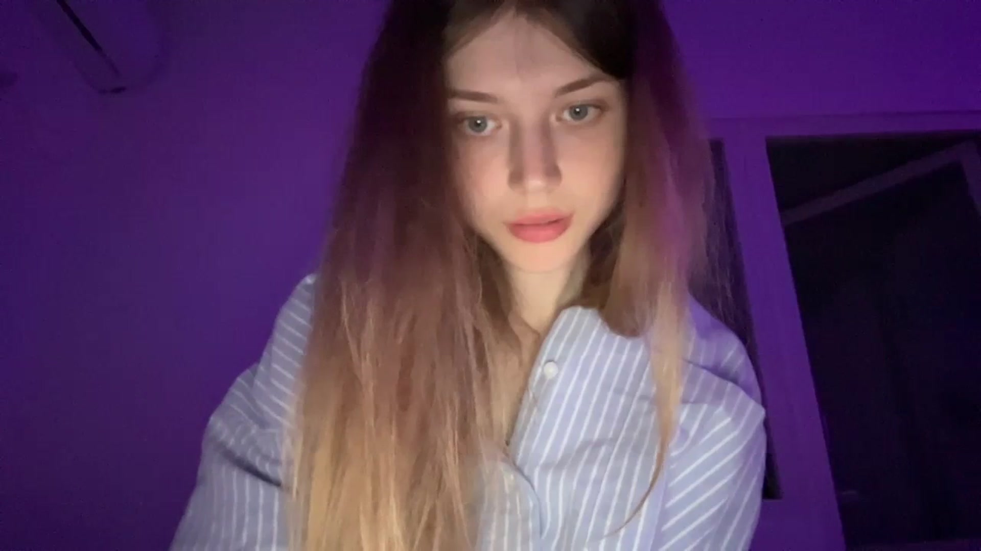 Gallery image thumbnail from Coconut_dream's myfreecams stream on, 09/23/2023, 21:12 image 19 of 20