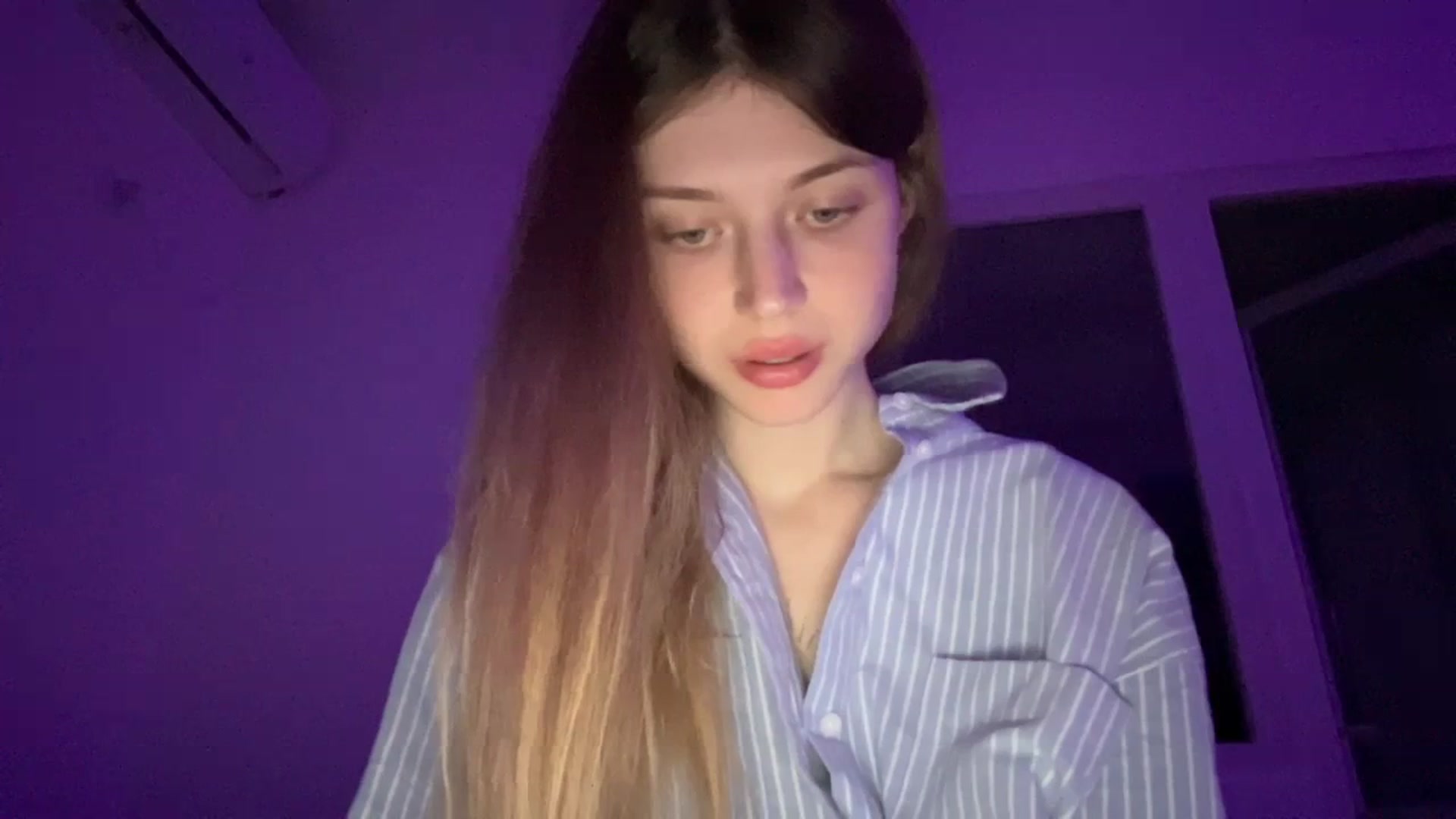 Gallery image thumbnail from Coconut_dream's myfreecams stream on, 09/23/2023, 21:12 image 4 of 20