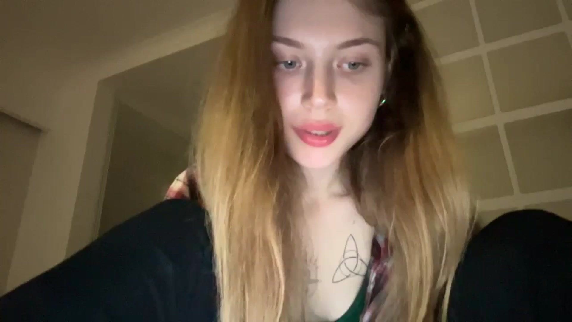 Gallery image thumbnail from Coconut_dream's myfreecams stream on, 09/24/2023, 19:27 image 16 of 20