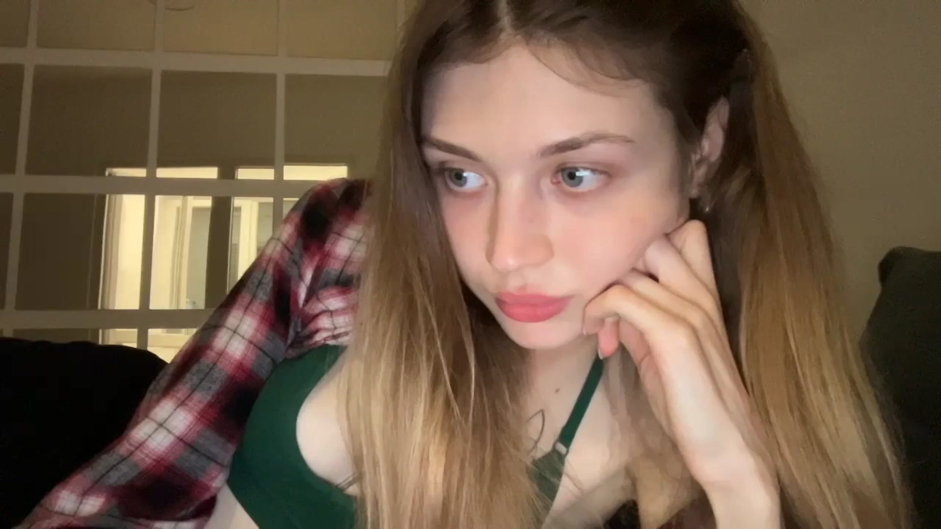 Gallery image thumbnail from Coconut_dream's myfreecams stream on, 09/24/2023, 19:27 image 14 of 20