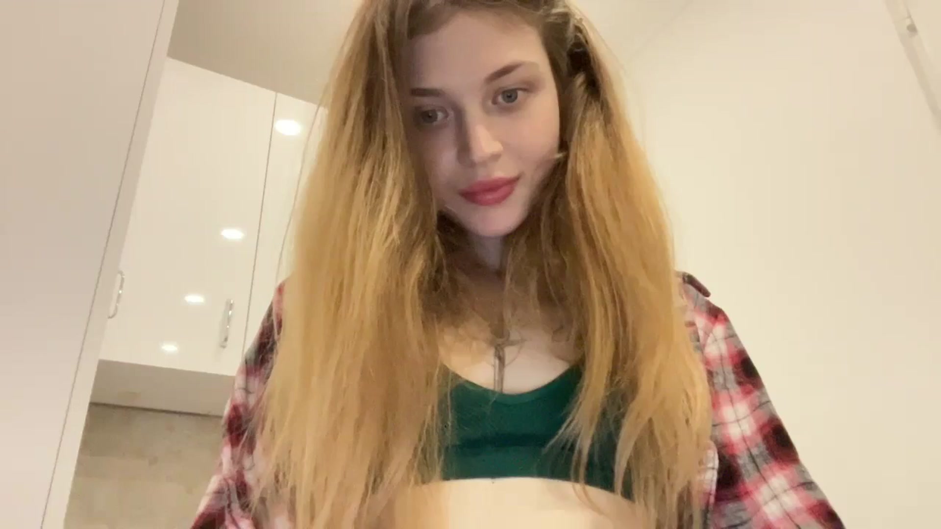 Gallery image thumbnail from Coconut_dream's myfreecams stream on, 09/24/2023, 20:07 image 20 of 20