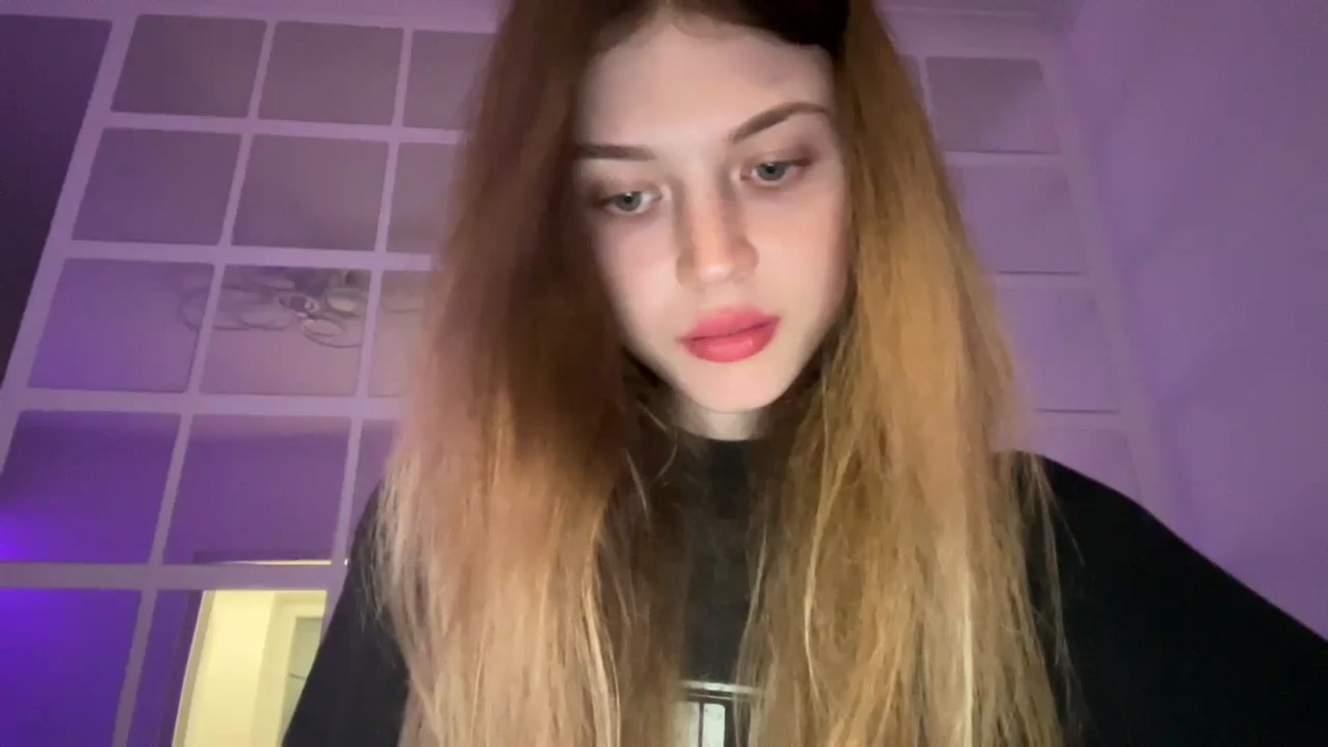 Gallery image thumbnail from Coconut_dream's myfreecams stream on, 09/25/2023, 18:17 image 3 of 20
