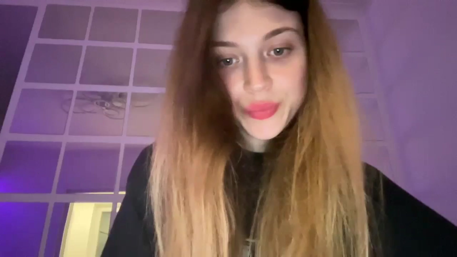 Gallery image thumbnail from Coconut_dream's myfreecams stream on, 09/25/2023, 18:17 image 2 of 20