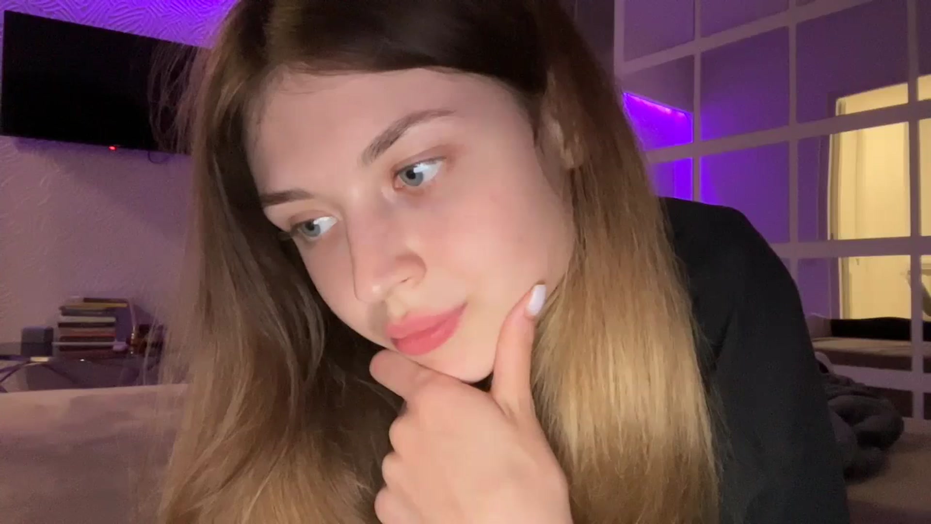 Gallery image thumbnail from Coconut_dream's myfreecams stream on, 09/25/2023, 18:40 image 15 of 20