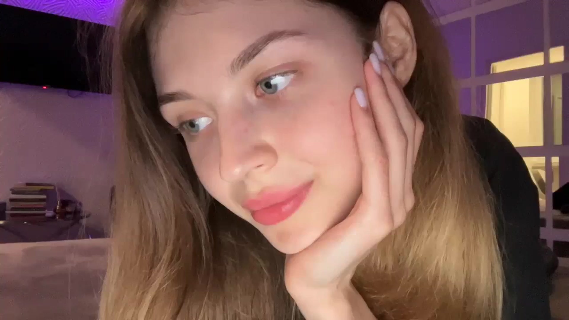 Gallery image thumbnail from Coconut_dream's myfreecams stream on, 09/25/2023, 18:40 image 2 of 20