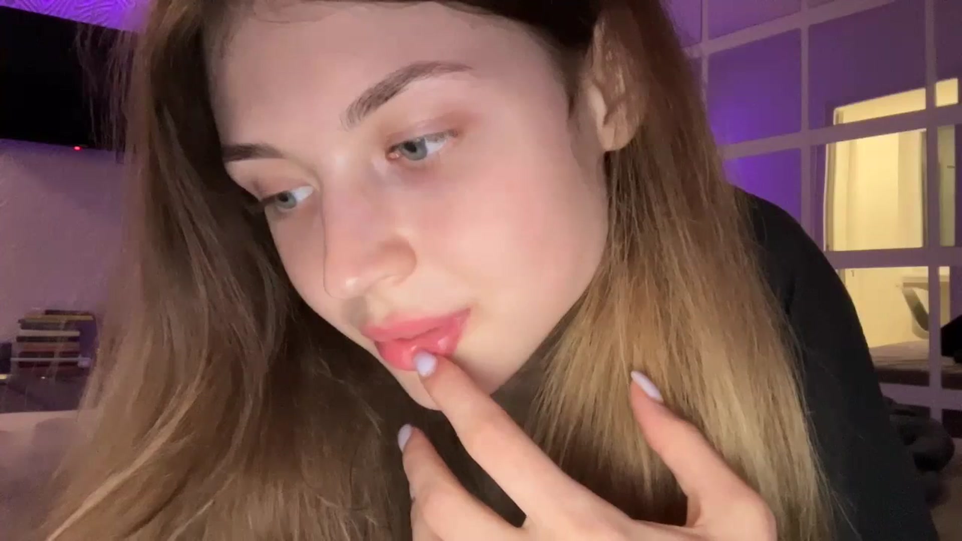 Gallery image thumbnail from Coconut_dream's myfreecams stream on, 09/25/2023, 18:40 image 5 of 20