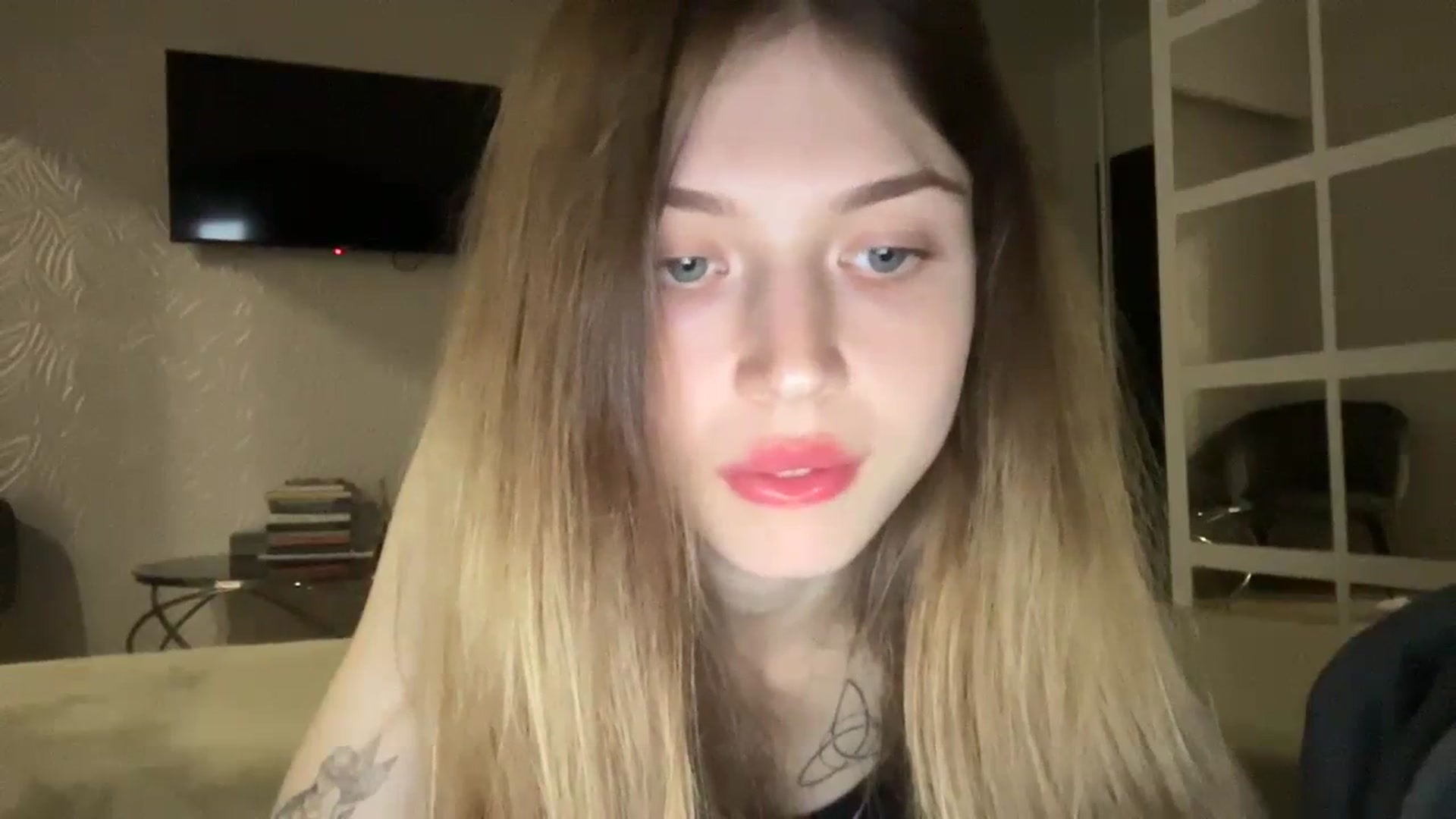 Gallery image thumbnail from Coconut_dream's myfreecams stream on, 09/26/2023, 20:08 image 4 of 20