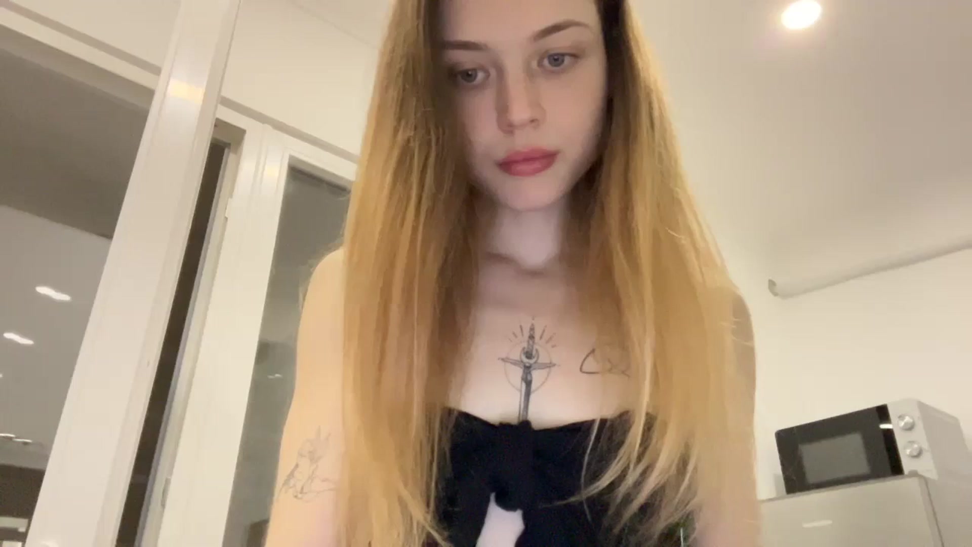 Gallery image thumbnail from Coconut_dream's myfreecams stream on, 09/29/2023, 07:28 image 9 of 20