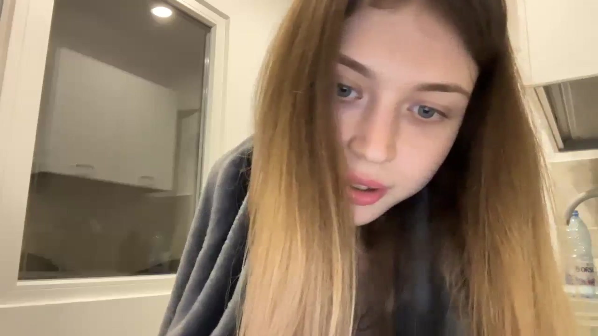 Gallery image thumbnail from Coconut_dream's myfreecams stream on, 09/29/2023, 07:28 image 13 of 20