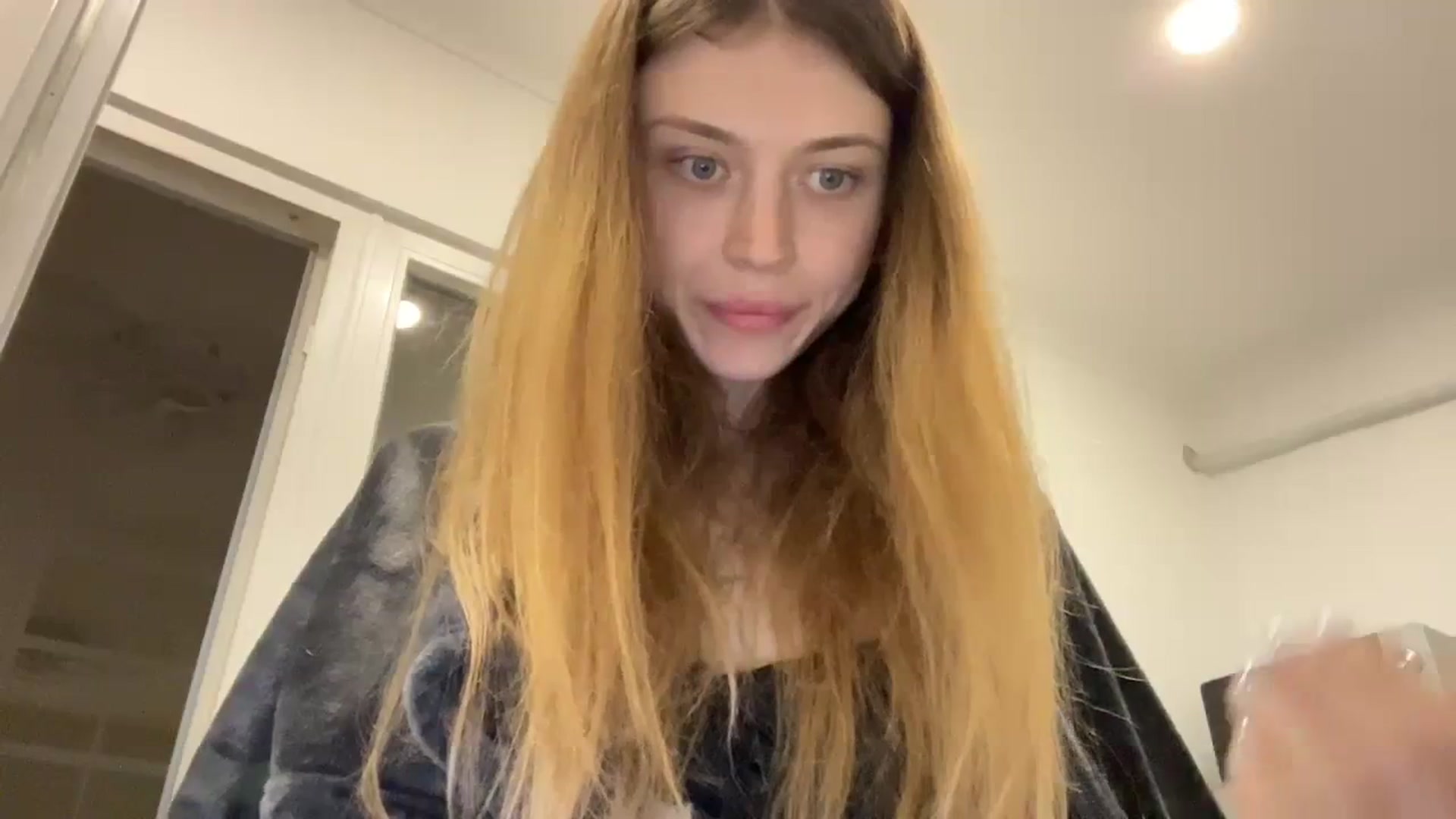 Gallery image thumbnail from Coconut_dream's myfreecams stream on, 09/29/2023, 09:03 image 3 of 20