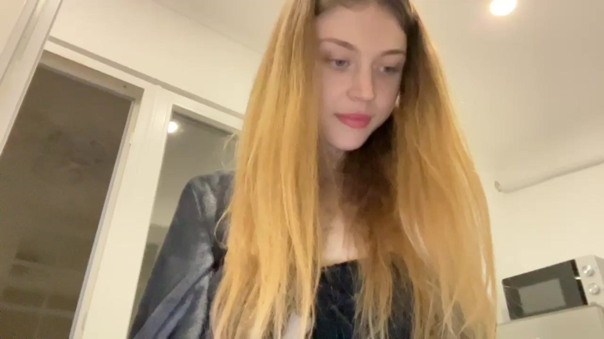 Gallery image thumbnail from Coconut_dream's myfreecams stream on, 09/29/2023, 09:03 image 7 of 20