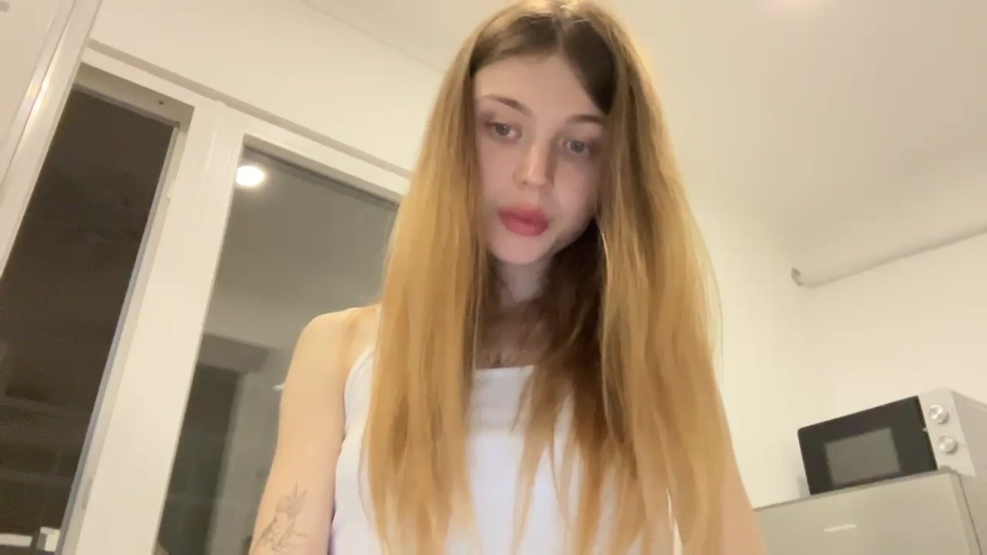 Gallery image thumbnail from Coconut_dream's myfreecams stream on, 09/30/2023, 15:37 image 13 of 20